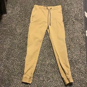 MENS American Eagle Kahki Joggers